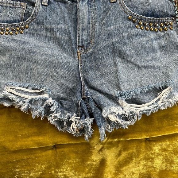 Beaded Jean Shorts - Picture 3 of 6